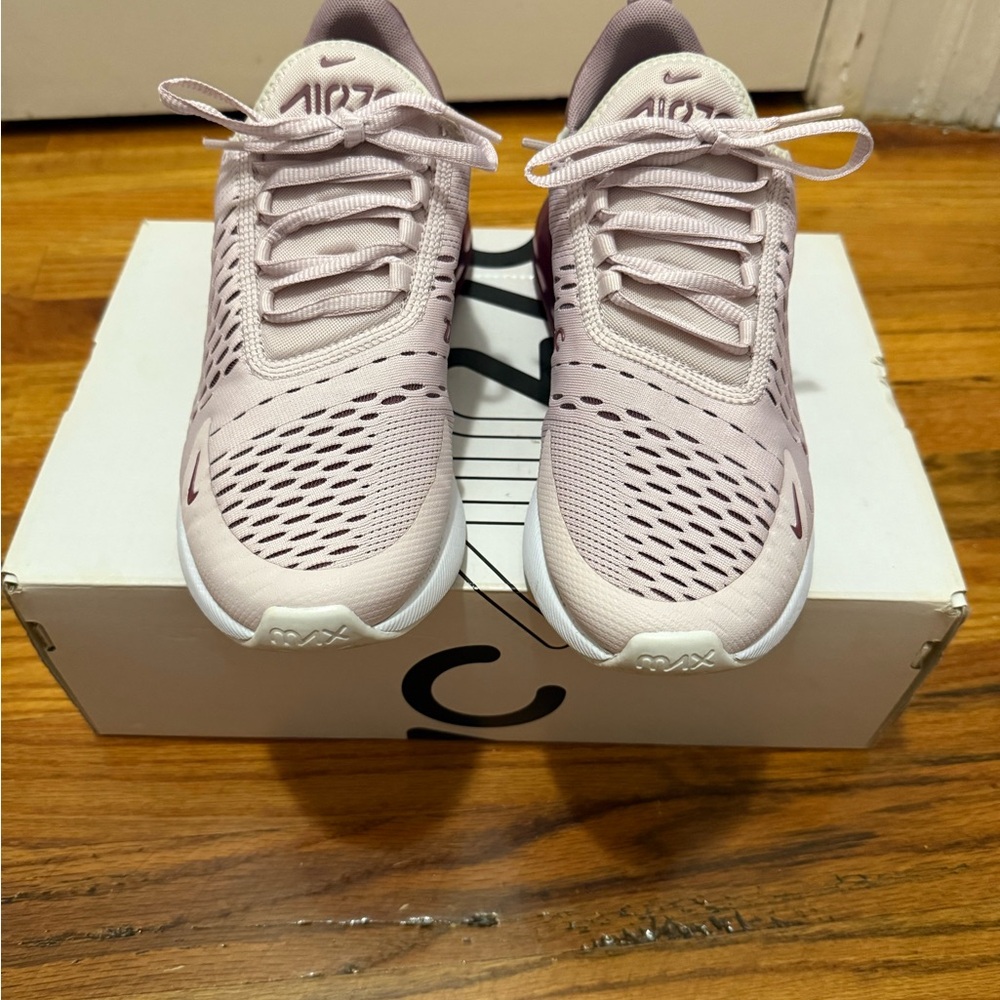 Women’s Nike Air Max 270